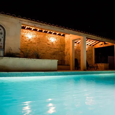 Villa Lavish House In Ardeche With Shared Pool *
