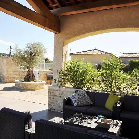 Lavish House In Ardeche With Shared Pool Grospierres