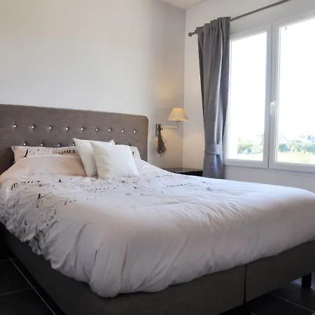 Villa Lavish House In Ardeche With Shared Pool *